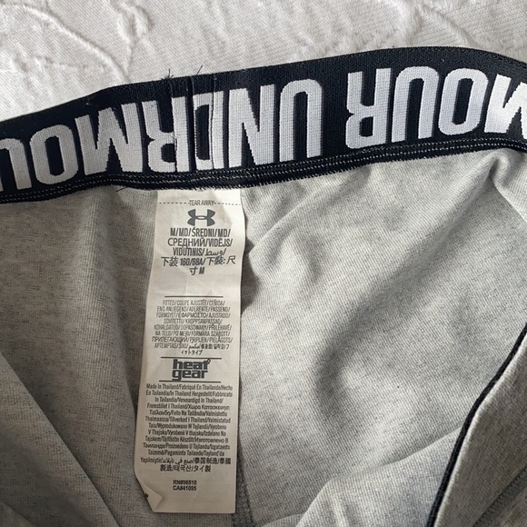 Gray Under Armour Leggings - Picture 5 of 5
